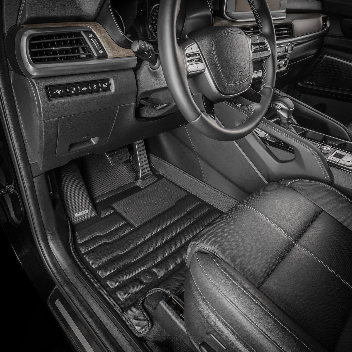 Chevrolet Suburban 8-Seater